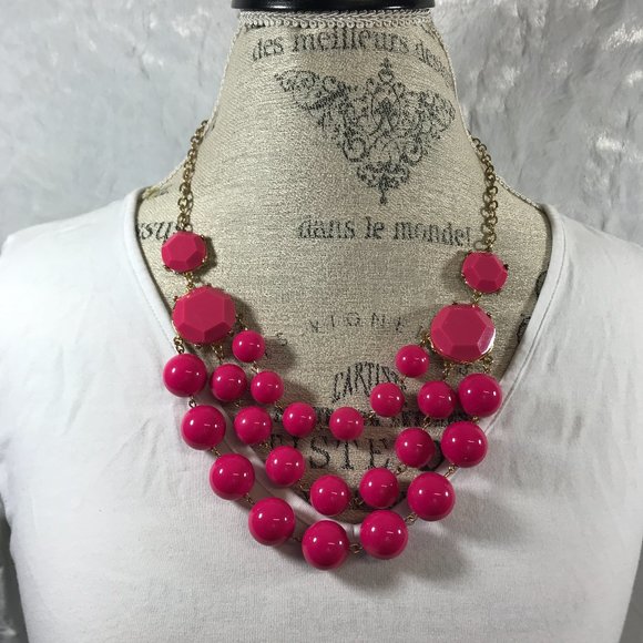 Hot Pink Multi-strand Statement Beaded Chunky Necklace Summer fun vacation wear - Picture 4 of 9